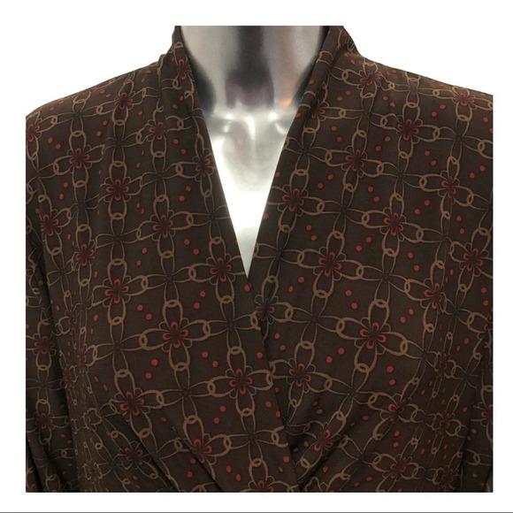 🛍️3/$40 Maternity Long Sleeve Knit Floral Top Brown Red Size XXL - Picture 2 of 4